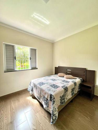 Casa na Beira Represa Furnas com Piscina Aquecida P/ Até 25 pessoas