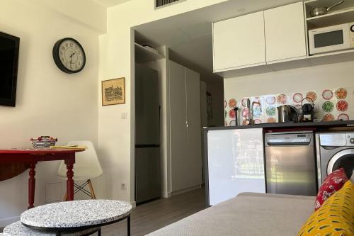 Charming refurbished cocoon with swimming pool