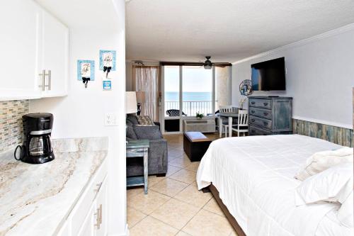Pirates Cove Condo Unit #407 - image 8