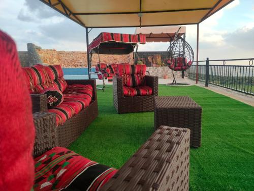 Magical Rosemary Chalet in Al-Himmah Al-Ordonyah