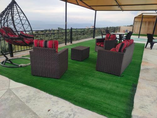 Úszómedence, Magical Rosemary Chalet in Al-Himmah Al-Ordonyah