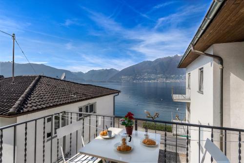 Garden on the lake 2 - Happy Rentals - Apartment - Gambarogno