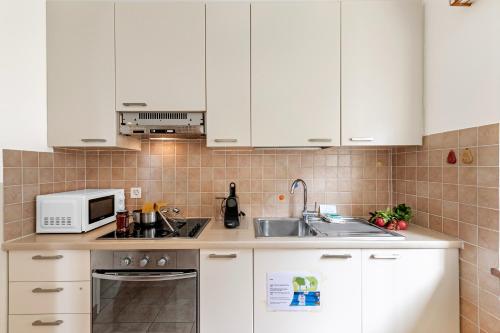 Kitchen, Garden on the lake 2 - Happy Rentals in Vira