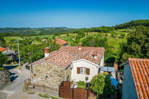 Istrian Stone House With Hot Tub - Happy Rentals