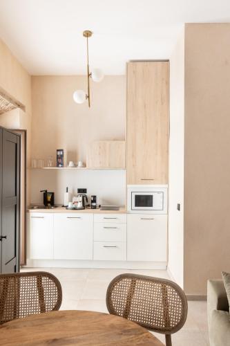 Superior Apartment image 3