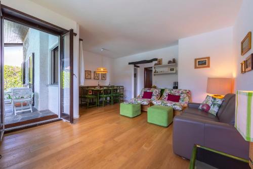  Charming Pool Villa - Happy Rentals in Magliaso