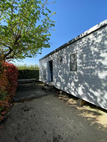 Mobile Home Economic (5 persons) room in Camping L' Arlesienne