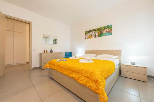 City Apartment - image 10