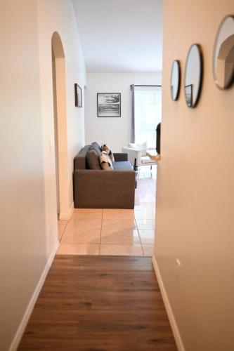 Home away from home close to parks - Pet Friendly