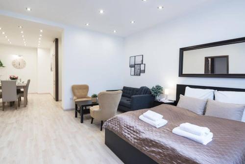 Very central modern and cozy AC apartment - image 10