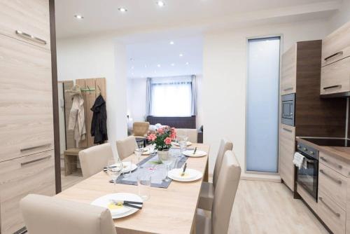 Very central modern and cozy AC apartment - image 2