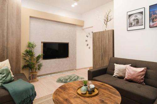 Perfect place in the heart of downtown - image 12