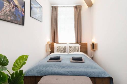 Perfect place in the heart of downtown - image 13