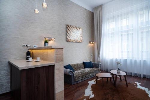 Central Luxy design apartment - image 6
