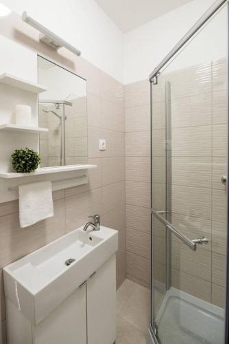 Trendy central apartment at Castle - image 2