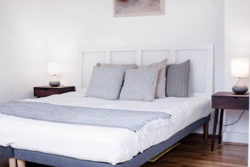 Stylish and comfy apartment for 6 guests - image 2
