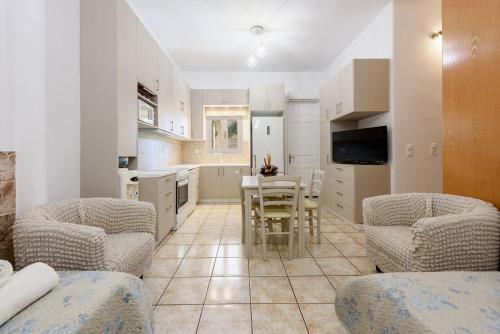 Sea Breeze Studios Paros III 5