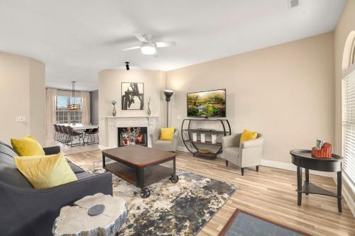 Bentonville Abode - MTB Friendly - 2 Mi to DT in Bentonville, USA