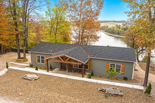Eagles View - Panoramic Views of Beaver Lake in Springdale, USA