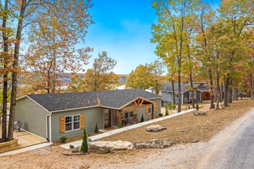 Eagles View - Panoramic Views of Beaver Lake in Springdale, USA