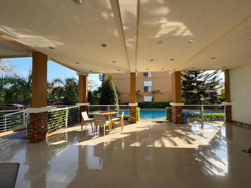 2 Bedroom and 1 Bedroom Apartments with Private Pool and Gym - 숙소 외관
