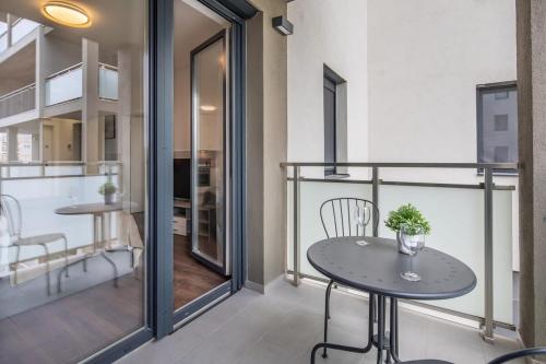 Central - NEW - Cozy Stay - image 13