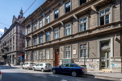 Very Central Charming - NEW - Studio - image 3