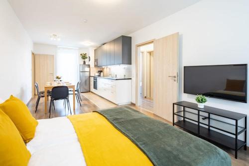 Central - Green Terrace - Modern - image 13