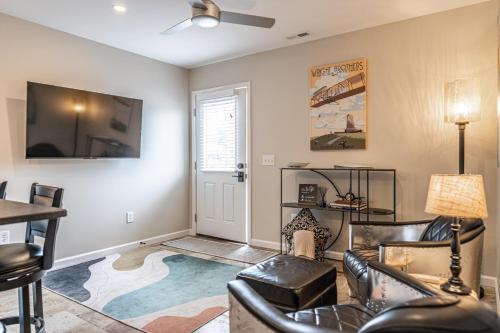 Full Stop Landing - Carthage in 迦費 (NC)