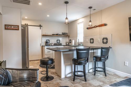 Full Stop Landing - Carthage in 迦費 (NC)