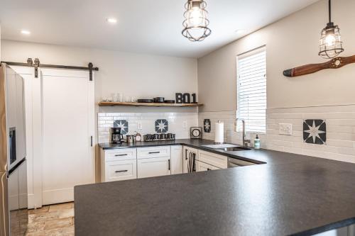 Full Stop Landing - Carthage in 迦費 (NC)