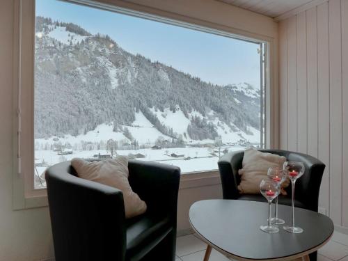 Holiday Home Chalet Guldeli by Interhome in Kandergrund