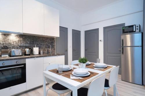 Ideal new apartment in the center - image 4