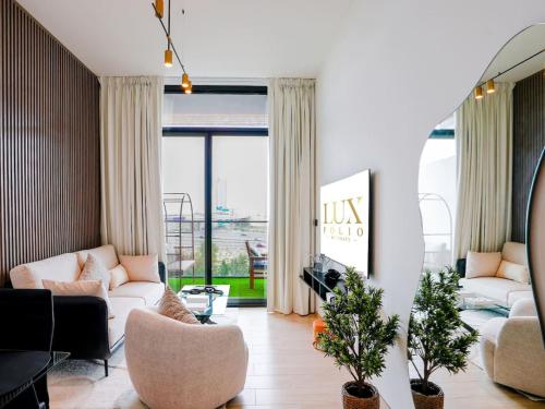 Stylish JVC 1 Bedroom Sanctuary, Dubai