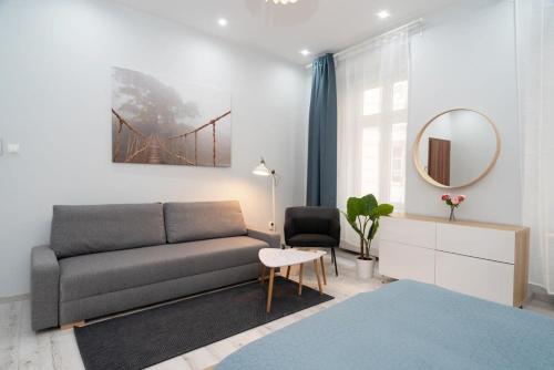 New spacious apartment at superb location - image 10