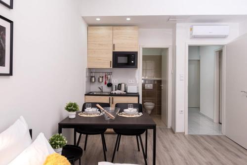Charming studio at downtown - image 3