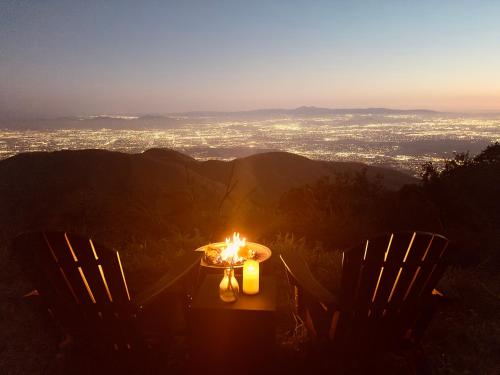 100 Mile View-Fire Pit, Romantic, Peaceful, Private