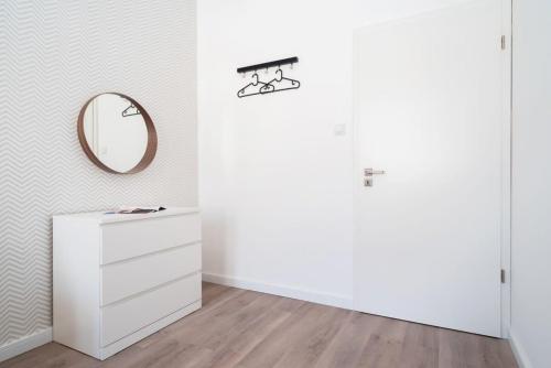 Large Apartment at Perfect Central Location - image 10