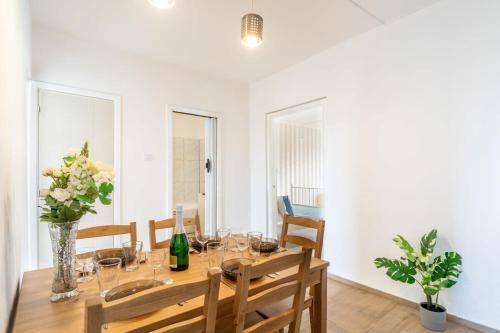 Quiet home near the center - image 9