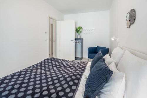 Modern apt in Authentic Central Area - image 2