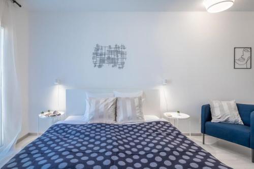 Modern apt in Authentic Central Area - image 14