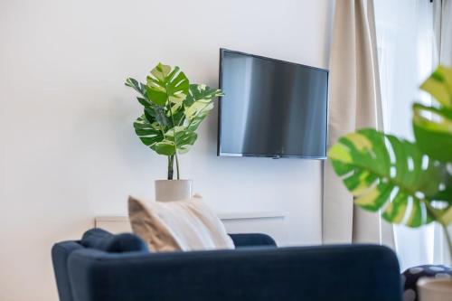 Modern apt in Authentic Central Area - image 12