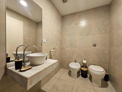 One-Bedroom Apartment image 3