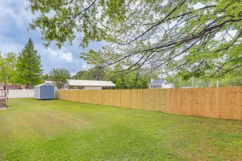 Bonneau Vacation Rental with Private Yard!