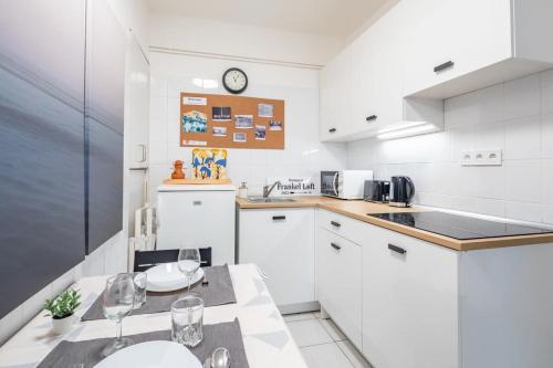 Central Cozy Home - image 14