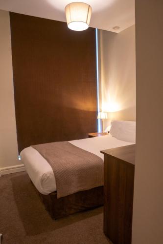 2-Bedroom Apartment - Sleeps 3 image 10