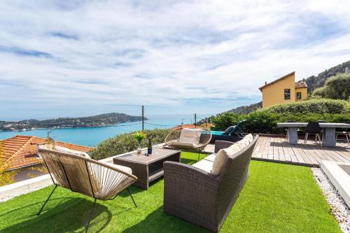 VILLA MARGUERITE VI4406 By Riviera Holiday Homes - Location, gîte - Villefranche-sur-Mer