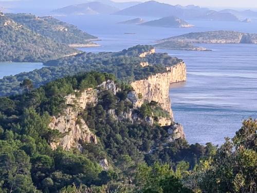 Apartment Zaglav 2 - first sea row Apartment Zaglav 2 - first sea row