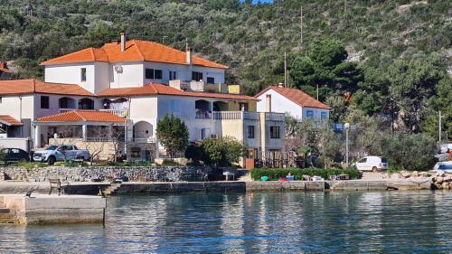 Apartment Zaglav 2 - first sea row Apartment Zaglav 2 - first sea row