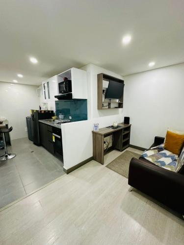 Studio Apartment image 2